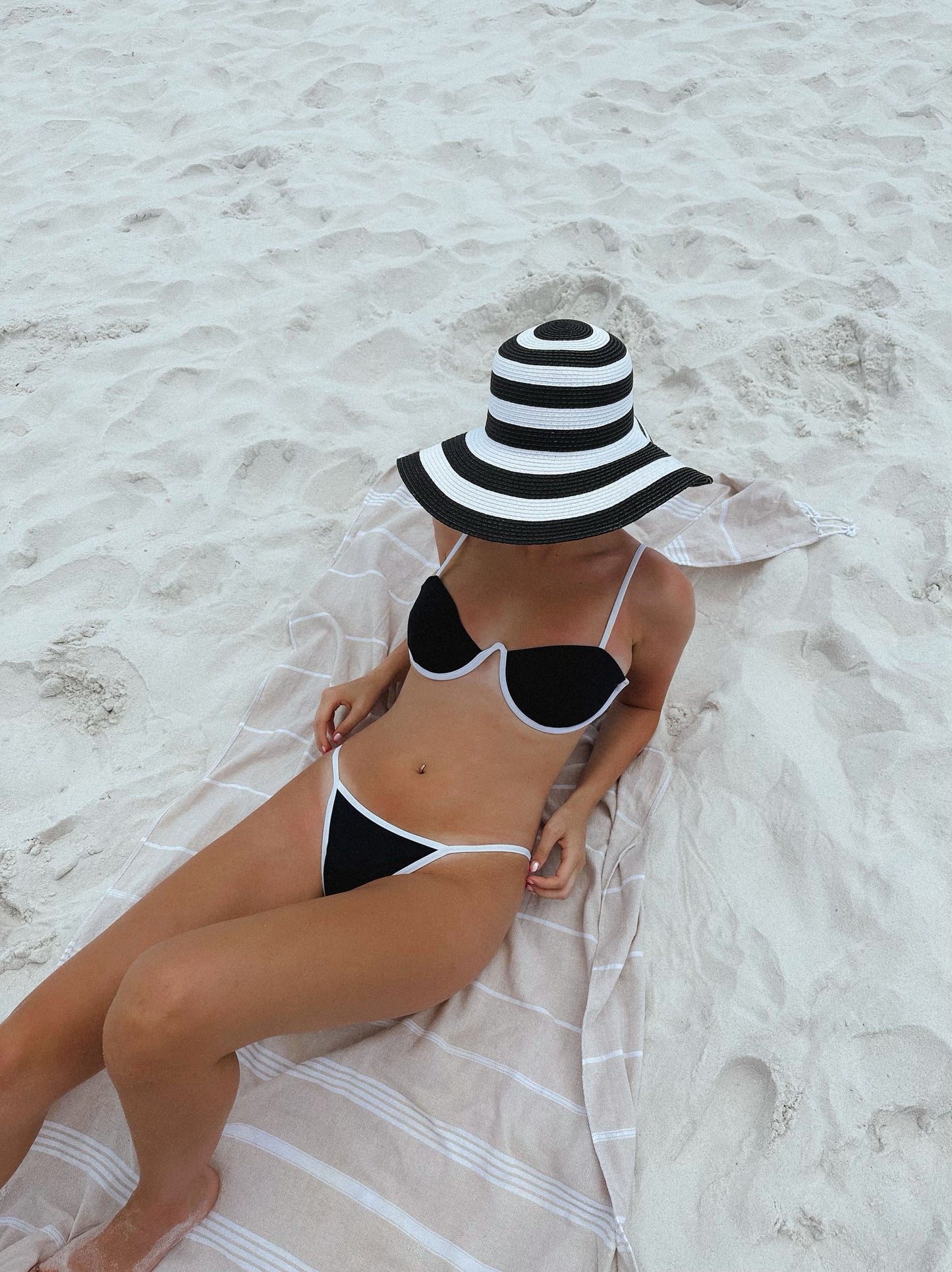 'Weekend in Malibu' Bikini Top