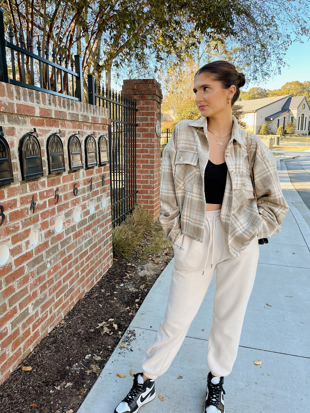 Melrose Plaid Jacket - Taupe